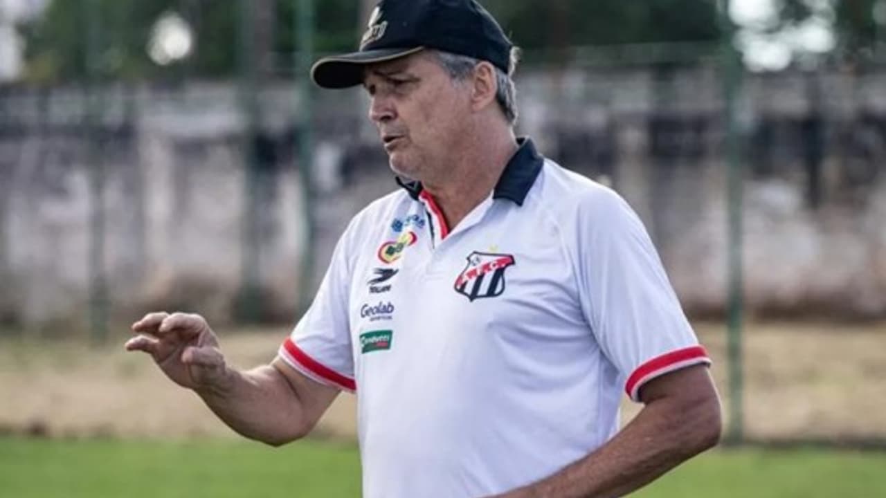 Luiz Carlos Winck faz campanha histórica no futebol goiano e sonha em treinar o Vasco