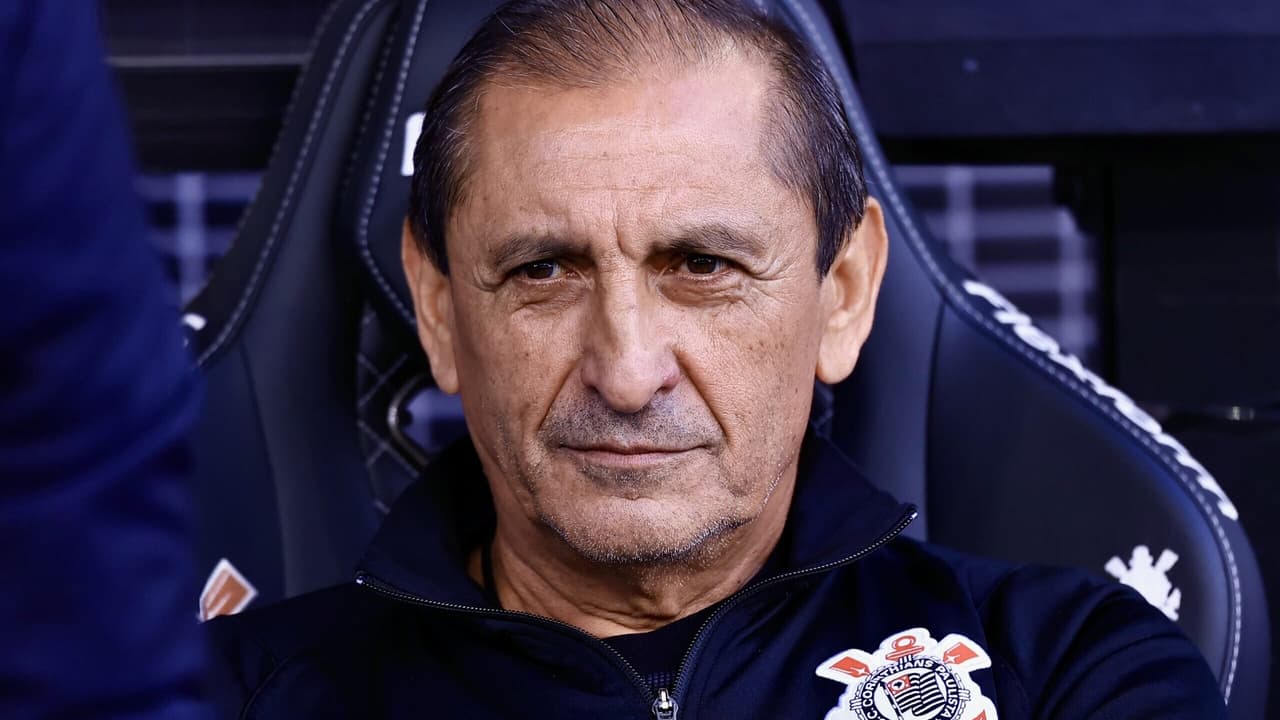 Ramon Diaz comemora retorno do Corinthians e mostra sistema defensivo