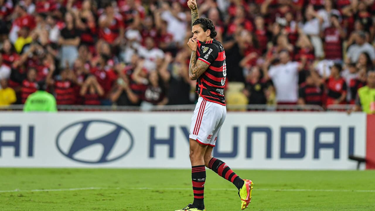 Torcida do Flamengo diz: ‘Não há conversa entre Gabi e Pedro’