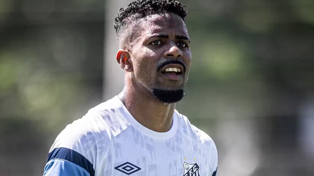 A internet vai à loucura com gol de Hayner, do Santos: 'É assim que se vai para a Seleção'