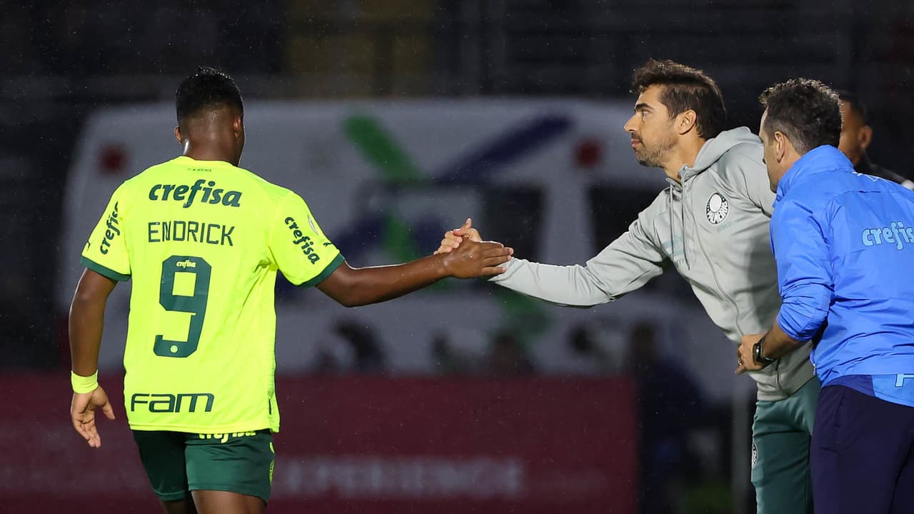 Abel Ferreira revelou de que forma quer utilizar Endrick no Palmeiras.