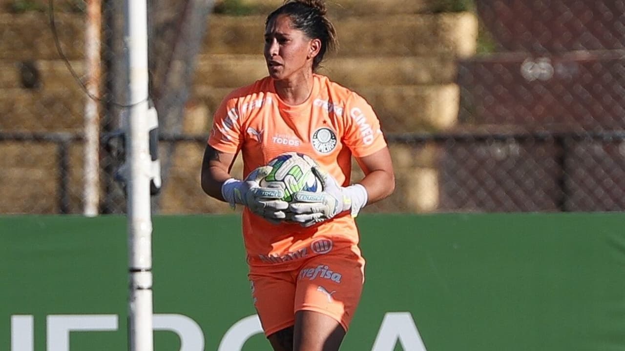 Bobadilla comenta titularidade do Palmeiras e ambições de vitória inédita no Brasileirão Feminino