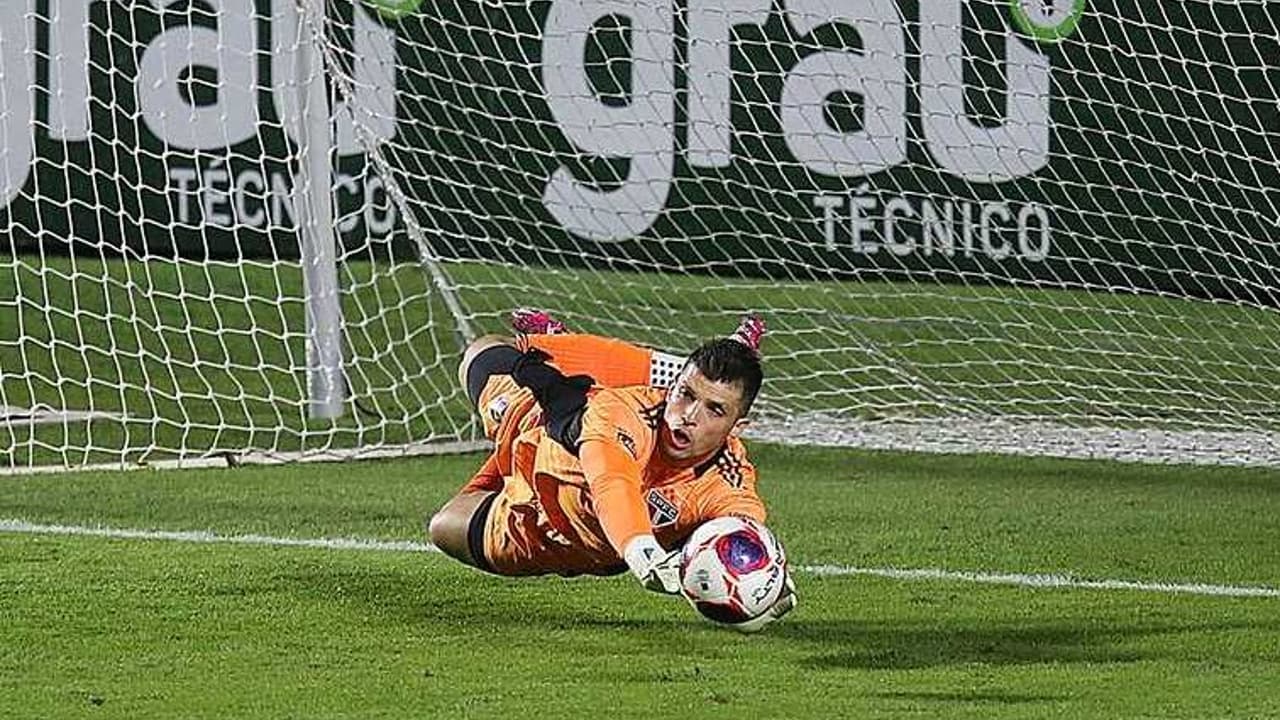 São Paulo adiou acordo com Volpi, reclamou goleiro