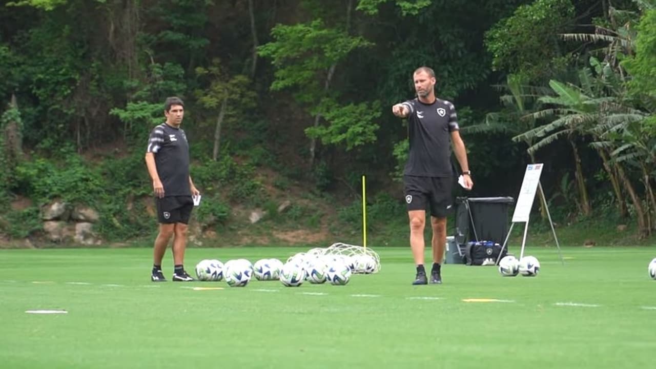 Confira cinco pontos no Botafogo que Lúcio Flávio deve olhar no clássico contra o Fluminense