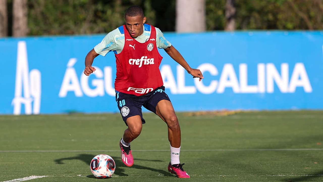 Jhon Jhon prevê duelo entre Vasco e Palmeiras pelo Brasileirão: ‘Vamos mostrar nosso futebol’