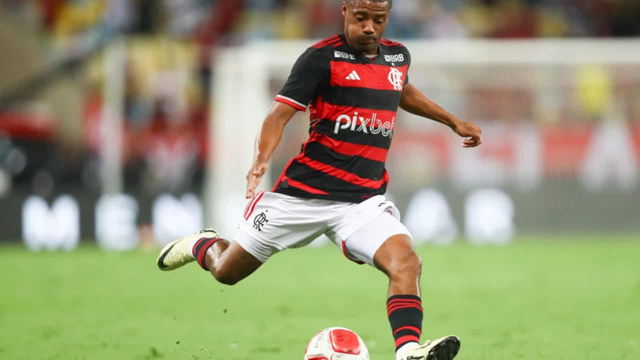 ANÁLISE: Flamengo fecha janela para poucas, mas legítimas contratações