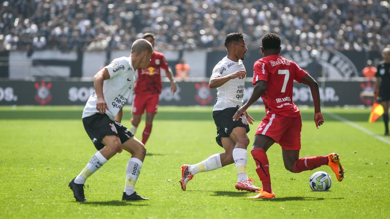 Grupos organizados levantaram a voz após derrota e ameaçaram jogador do Corinthians: ‘Vou acabar com a sua vida’