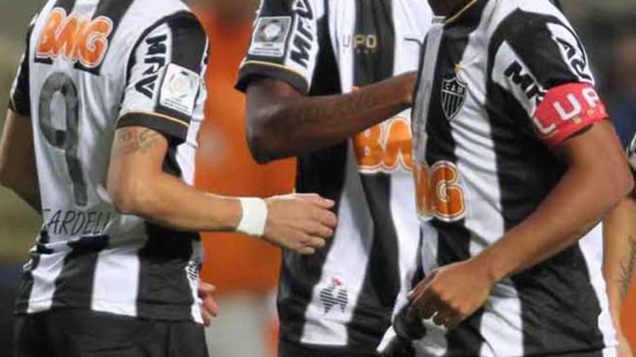 Ex-jogador do Corinthians e do Atlético Mineiro se aposentará do futebol