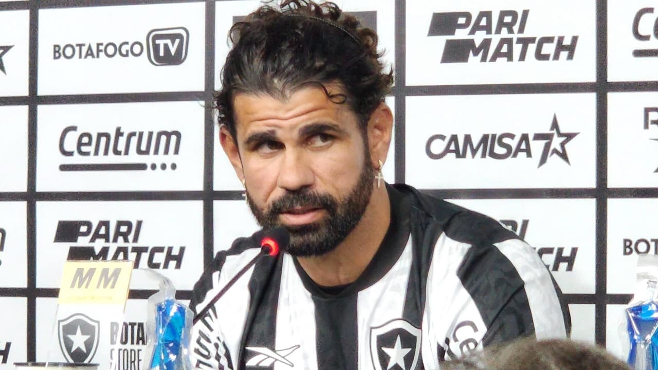 Diego Costa revelou que a vontade de conquistar títulos importantes foi importante o suficiente para aceitar a oferta do Botafogo e garantiu seu compromisso ao ingressar no grupo.