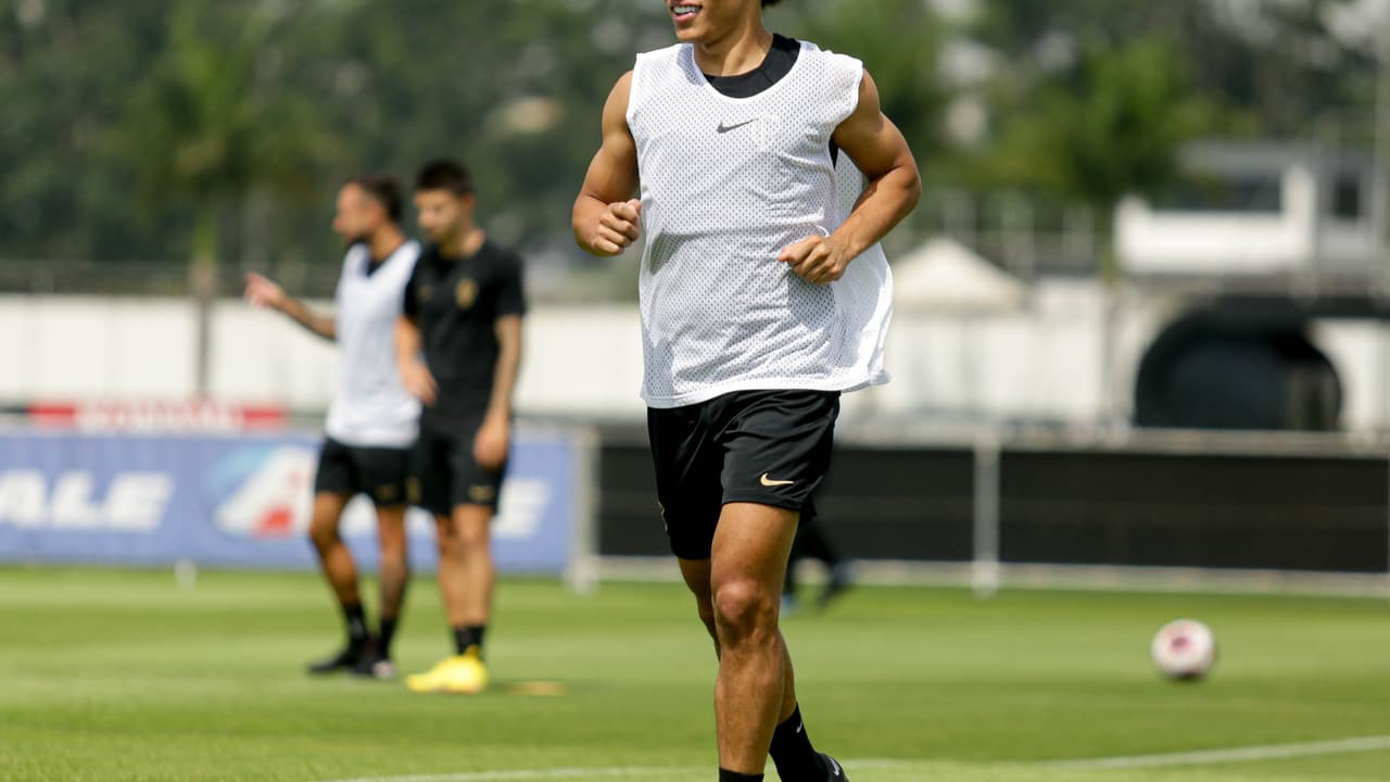 Corinthians alinha detalhes e encaminha renovação com Guilherme Biro