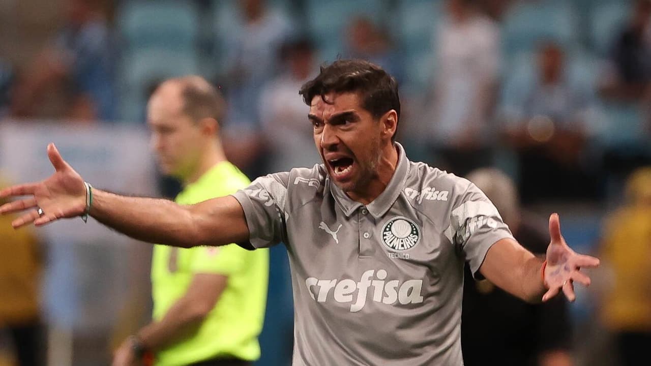 Segundo reportagem, Abel Ferreira recebeu manchete para deixar o Palmeiras.