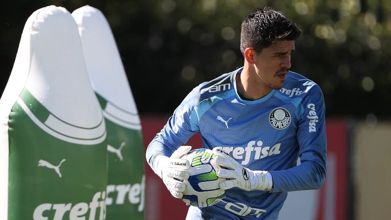 O Palmeiras concordou em vender Vinicius Silvestre ao futebol português.