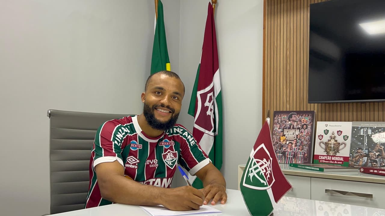 Samuel Xävier amplia cooperação com o Fluminense