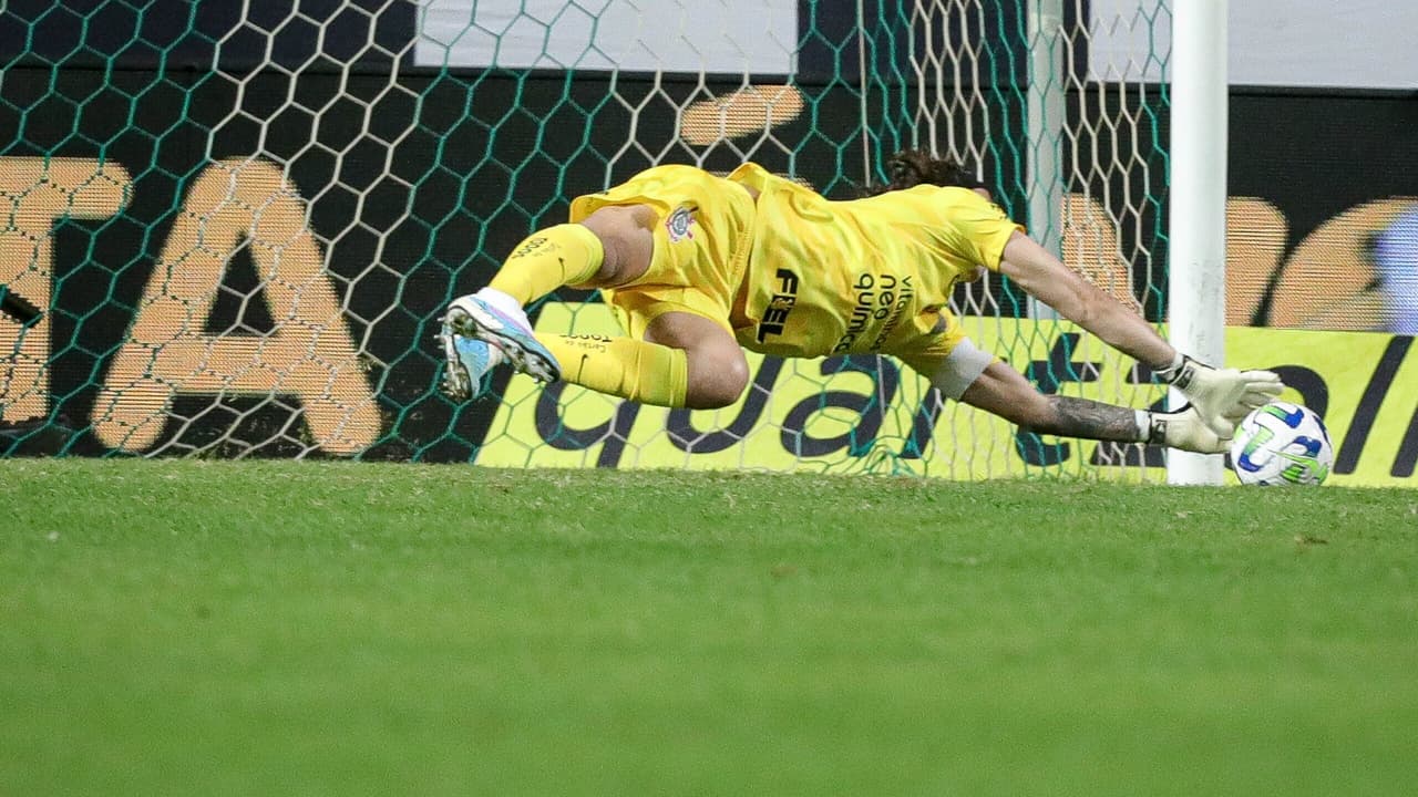 Cascio elogiou o goleiro do América-MG e apontou fator para o Corinthians na classificação para a Copa do Brasil