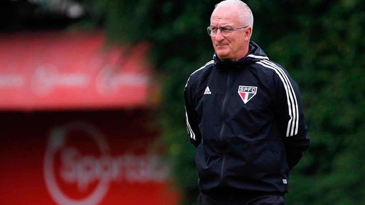 Família Dorival: lembrança no Santos, vitorioso no Flamengo e famoso no São Paulo, o estilo de treino do “big daddy” está no auge