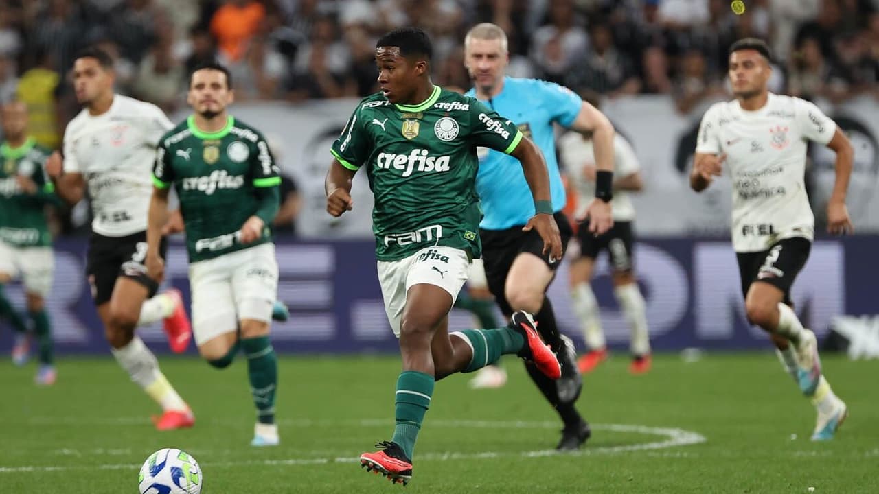 Endrick, que já está em clima de despedida no Palmeiras, busca seu primeiro gol profissional no Dérbi.