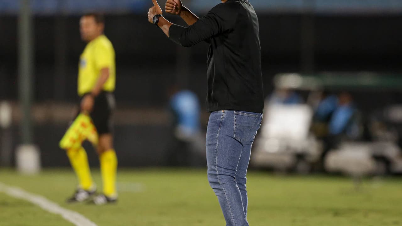 A fala de Fernando Lázaro antes da vitória corinthiana na Libertadores lembra a de Tite.