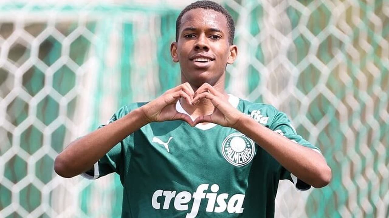 Empresário revela oferta de joias do Palmeiras e compara-o a Messi: 'Muito parecido'