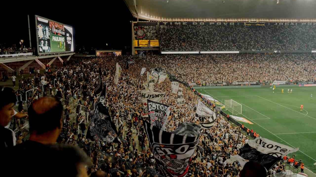 Corinthians aposta no fator arena para seguir escrevendo em mata-mata decisivo