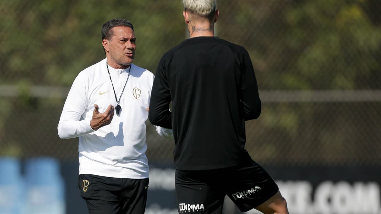 Corinthians ‘esconde o jogo’ e não divulga informações sobre como enfrentar o Bragantino;   veja a escalação potencial