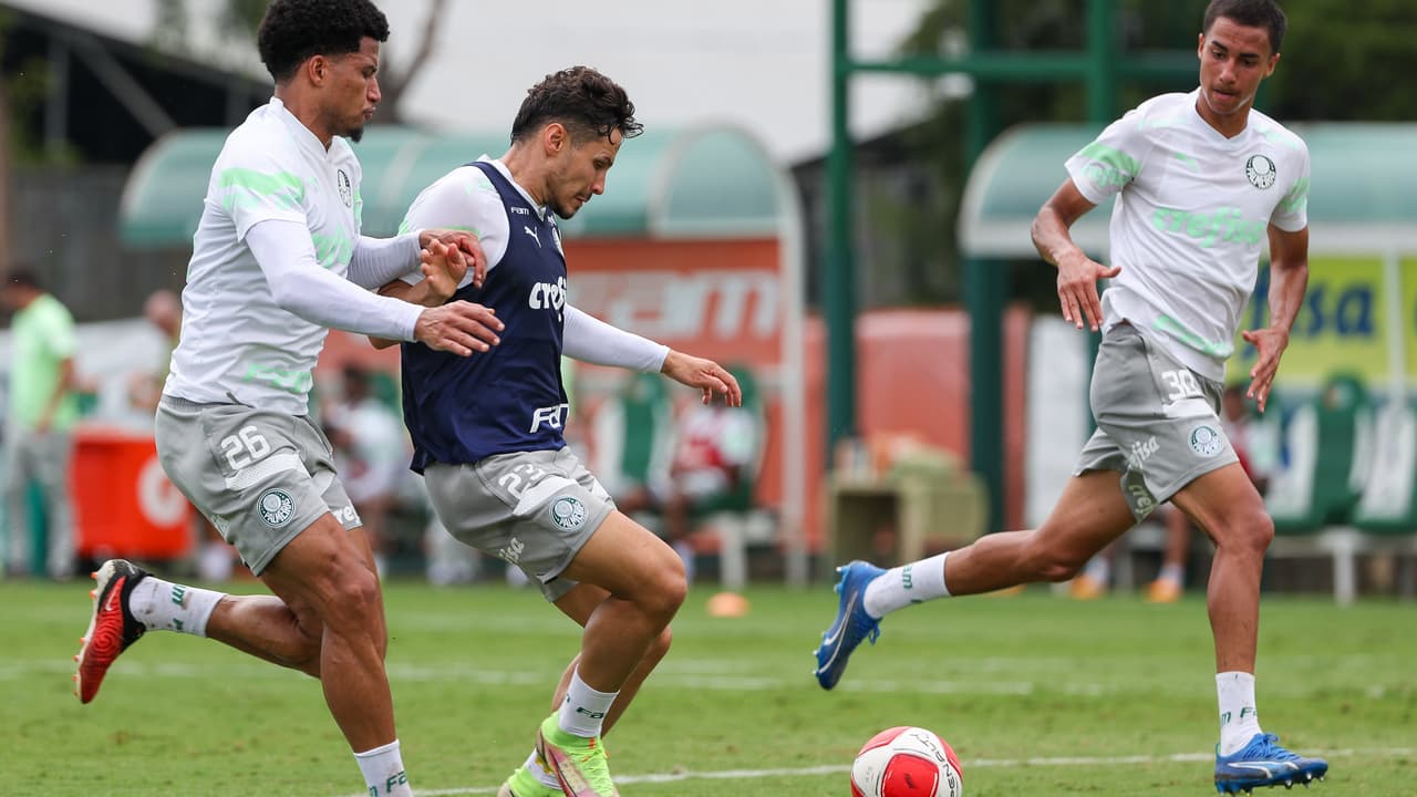 Vega voltará?   Confira a possível escalação do Palmeiras para enfrentar o Mirasol