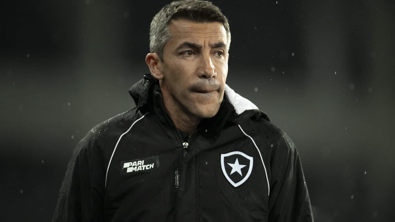 Botafogo demitiu oficialmente Bruno Lage e anunciou quem será o técnico do time contra o Fluminense