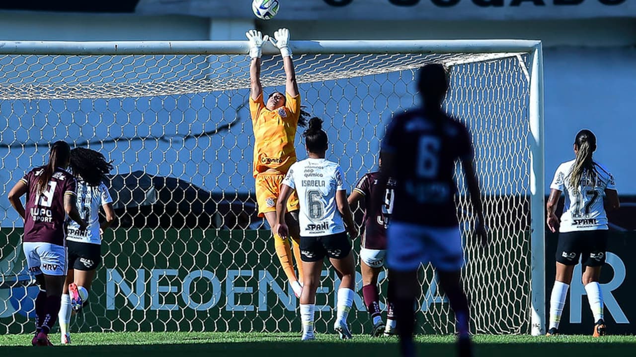 Ferroviária e Corinthians empatam e deixam decisão do Brasileirão Feminino em aberto