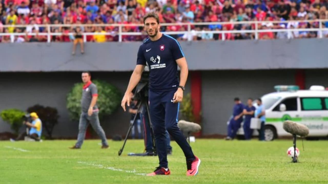 São Paulo fecha contratação do técnico argentino Luis Zubeldia