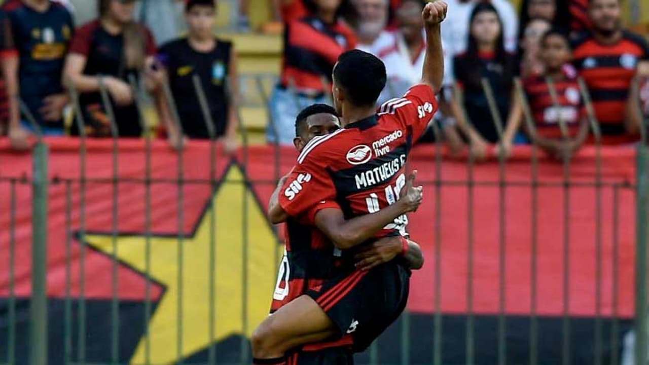 Os meninos de Ninho têm bom desempenho e garantem vitória do Flamengo sobre o Resende