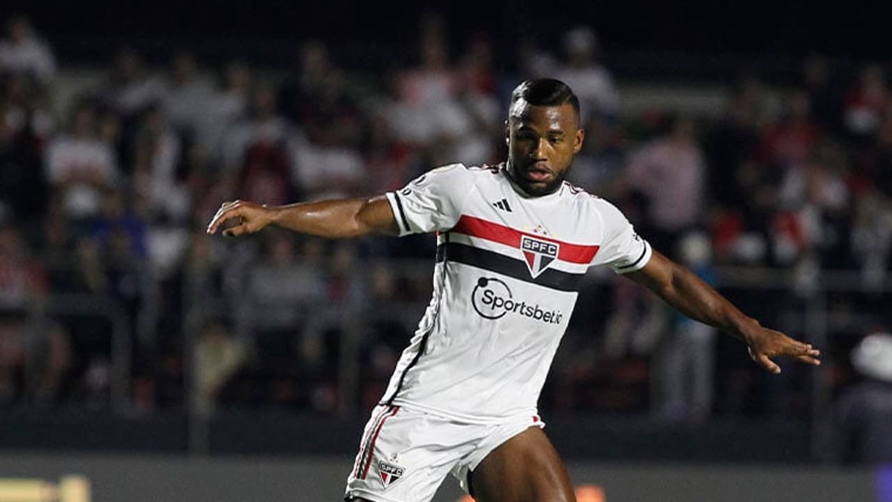 você está saindo?   São Paulo tem quatro jogadores à beira da transferência no Brasileirão