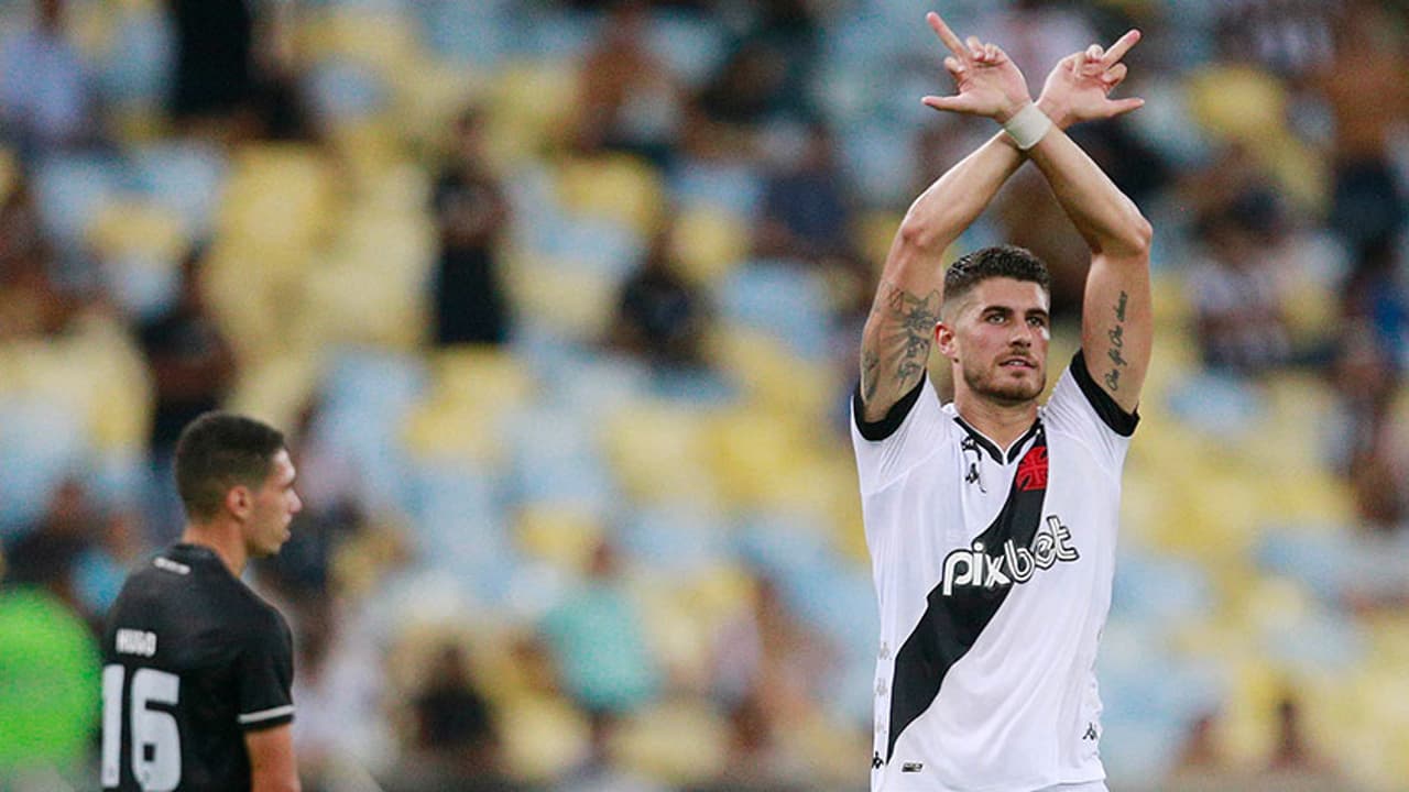 Pedro Raul valoriza gol do Vasco e revela tentativa de enfrentar o Botafogo