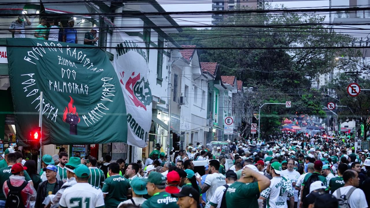 Após sofrimento no desfile, comerciantes comemoraram retorno do Palmeiras ao Allianz Parque