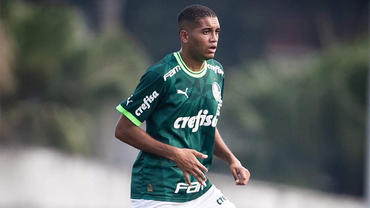 Gabriel Vareta está ansioso para jogar contra o Santos pelo Campeonato Brasileiro Sub-20 e destaca a importância da vitória do Palmeiras