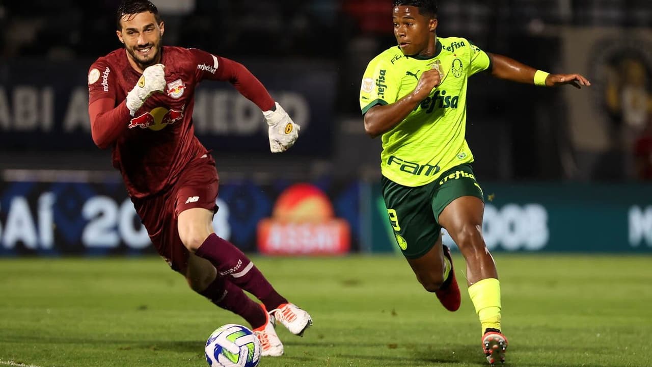 Favorito dos torcedores, Endric ainda não estreou como titular do Palmeiras na Libertadores.