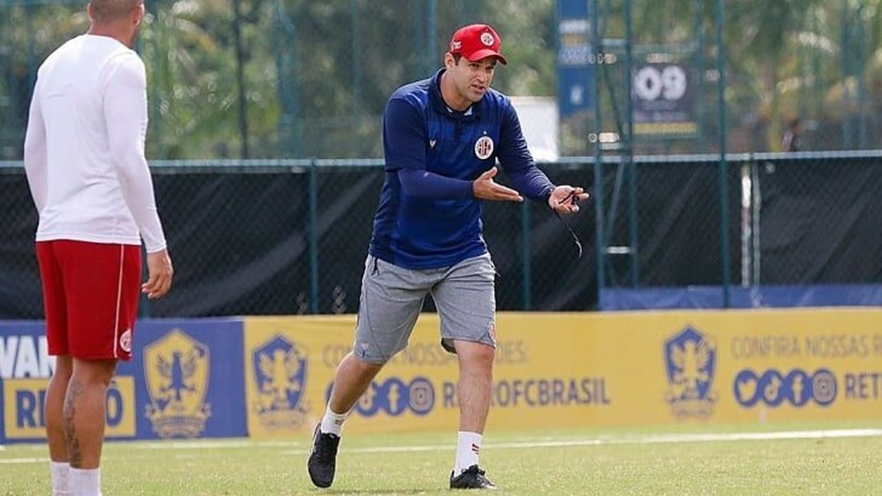 Thiago Carvalho fica feliz com a vitória e vê o América-RN subir na Série C.