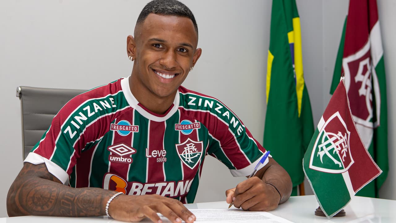 'Relâmpago Marquinhos': Fluminense anuncia contratação do atacante do Arsenal