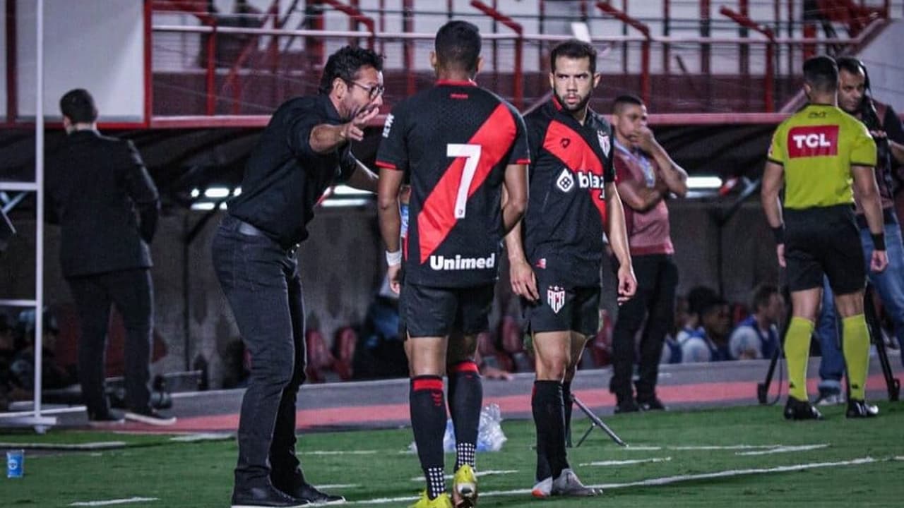 Atlético-GO Avaí: Onde assistir, horários e linhas dos jogos da Série B