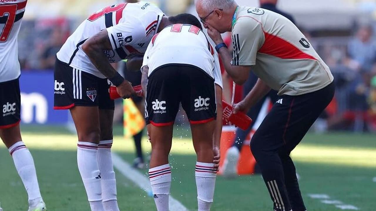 Dorival Júnior revelou o ânimo do elenco paulista após a vitória sobre o Flamengo pela Copa do Brasil.