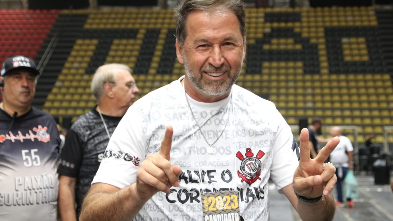 Presidente aprova seção do Corinthians e confia no título sul-americano