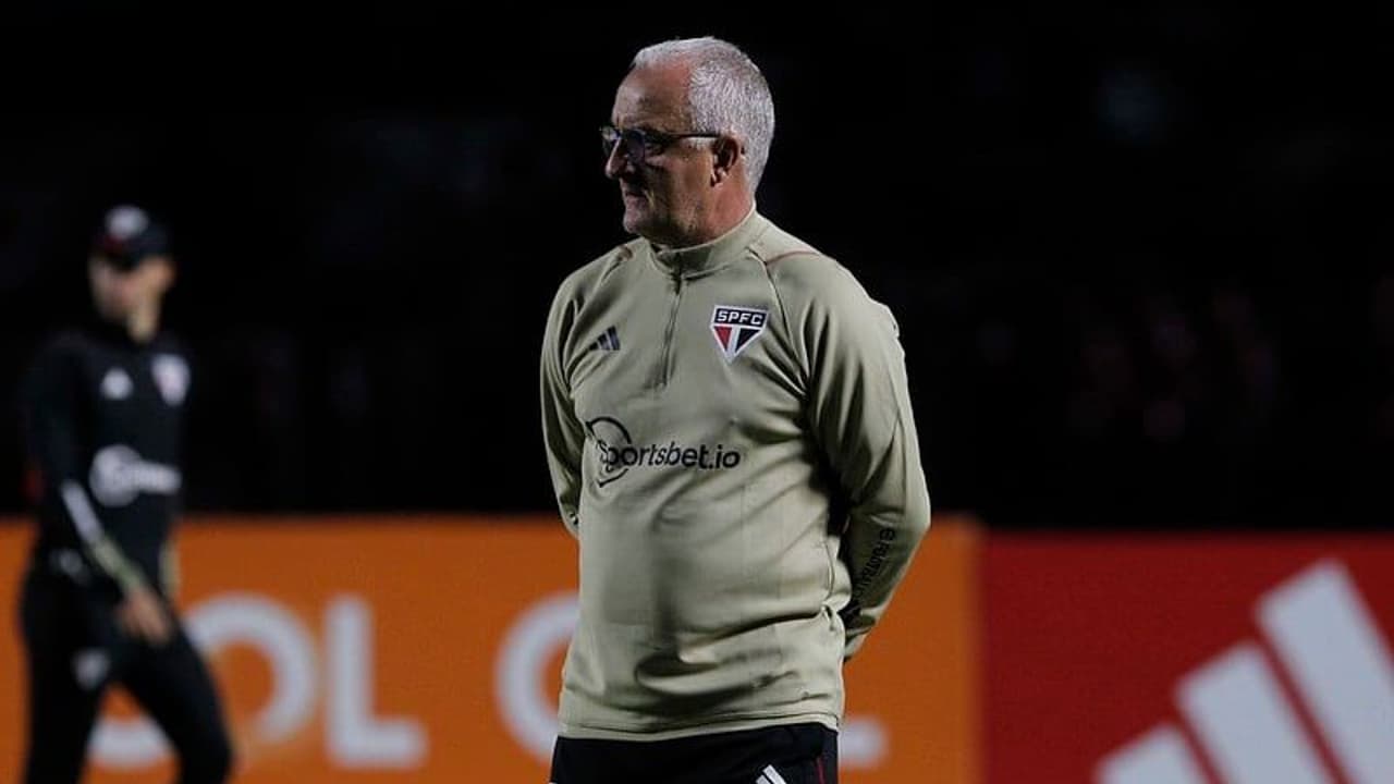 Dorival mostra preocupação com Alan Franco e comenta lesões do São Paulo: 'Precisamos de uma benção'