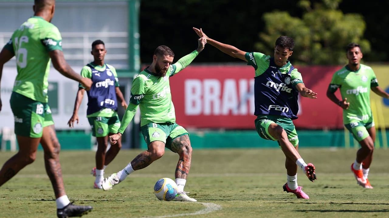 Com a volta de titular fundamental, o Palmeiras se prepara para enfrentar o São Paulo.