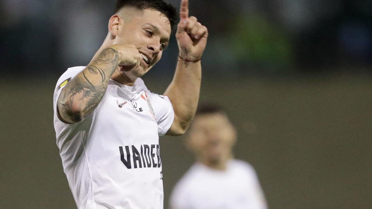 Sexy Garro!   Torcida corintiana enlouquece com gol do camisa 10 argentino