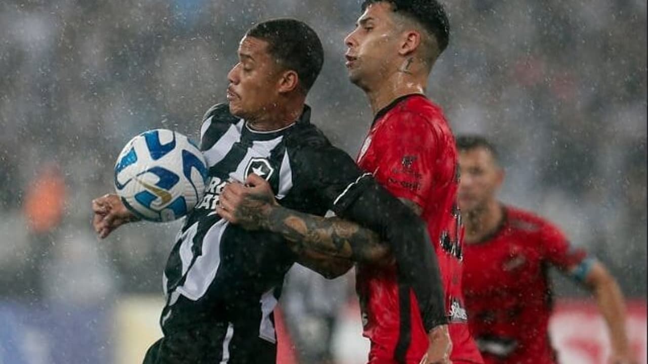 Bruno Laz indicou Janderson como titular no duelo do Botafogo com a Internazionale;   Veja a escalação potencial