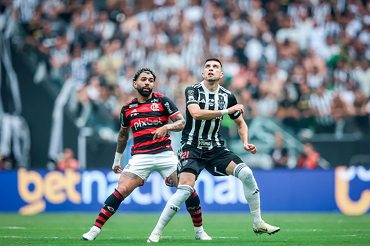 O Flamengo sagrou-se vencedor da Copa do Brasil com cinco vitórias sobre o Atlético-MG.