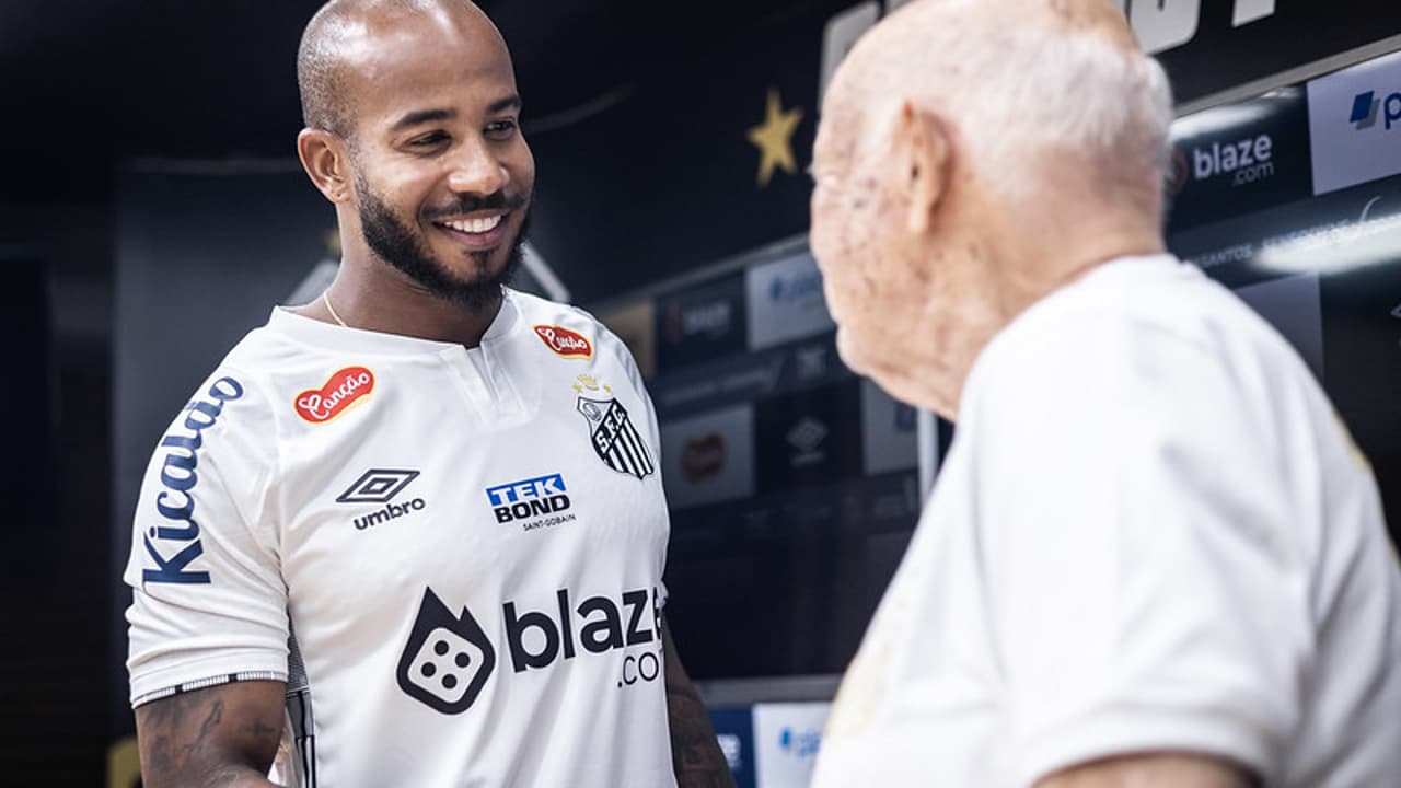 Patrick revela porque escolheu o Santos e destaca a melhor posição em campo