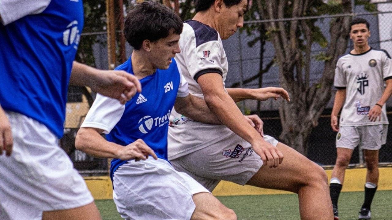 Evento conecta jovens jogadores de futebol do Brasil com universidades dos EUA