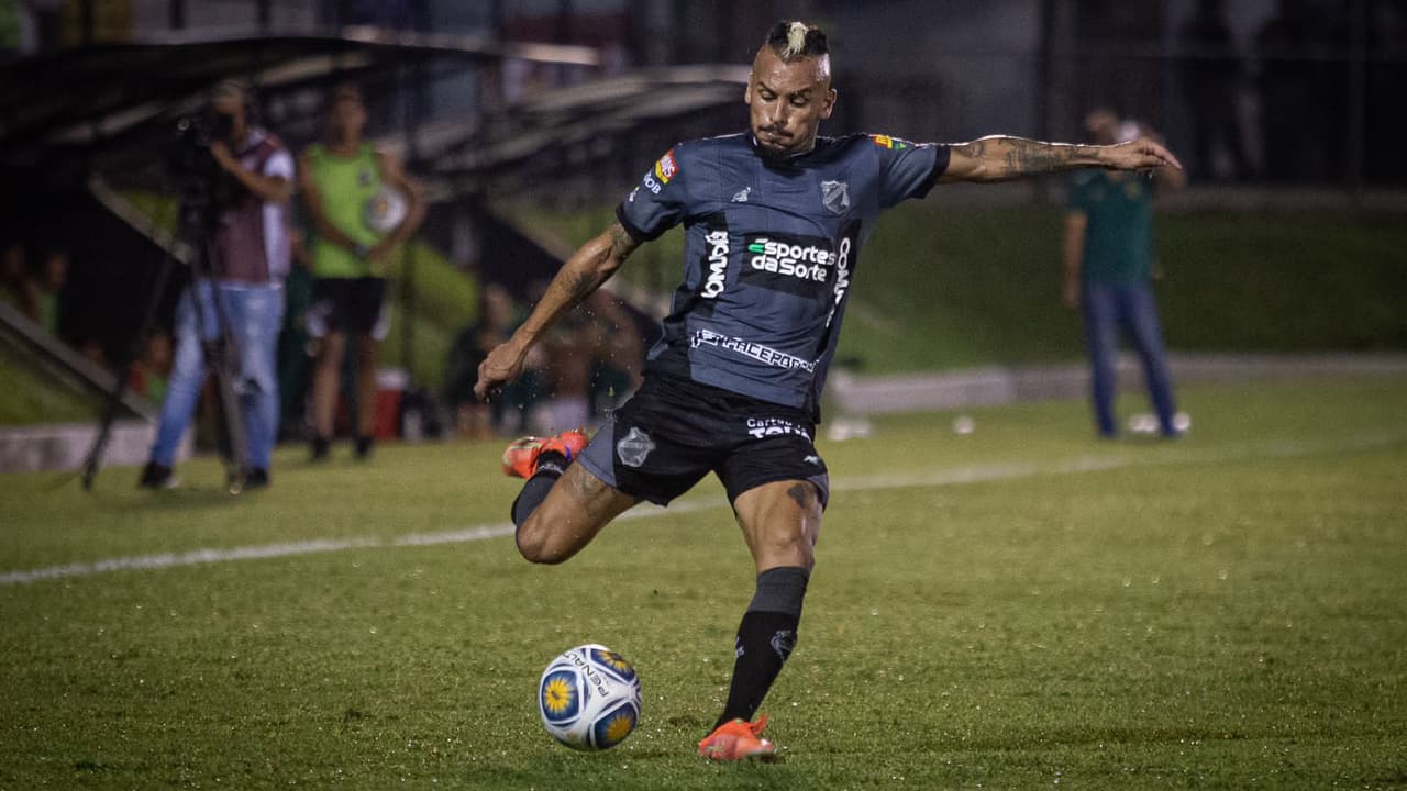 Contra o Vasco, pela Copa do Brasil, lateral do ABC destaca confiança do time