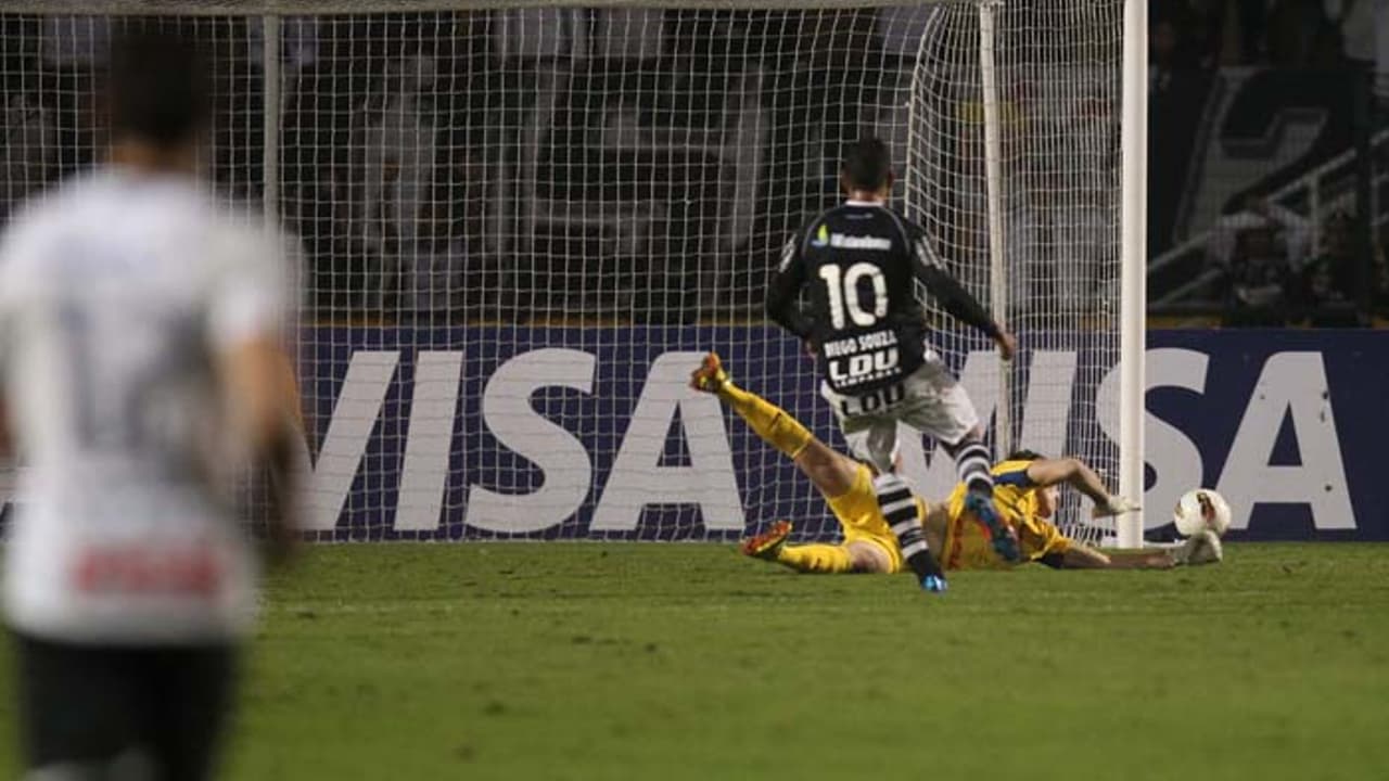 Da final da Copa do Mundo à luta contra o rebaixamento: o que mudou na vida do Vasco com o Corinthians em duas décadas?