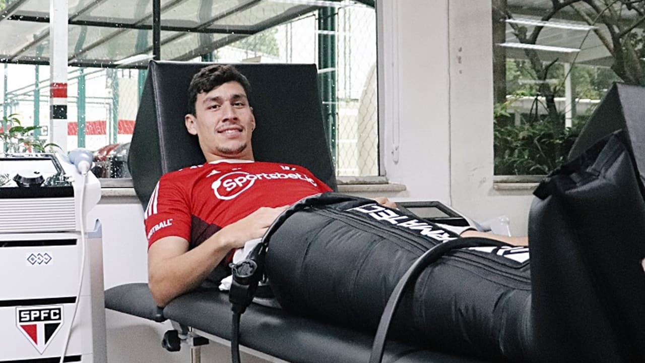 Ferraresi fala sobre recuperação de lesão no São Paulo e diz: ‘Quero estar pronto para o clube contribuir’