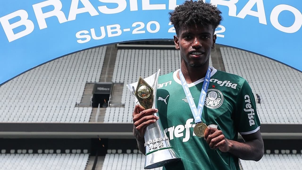 O campeão da Copinha se despediu do Palmeiras após quase seis anos no clube